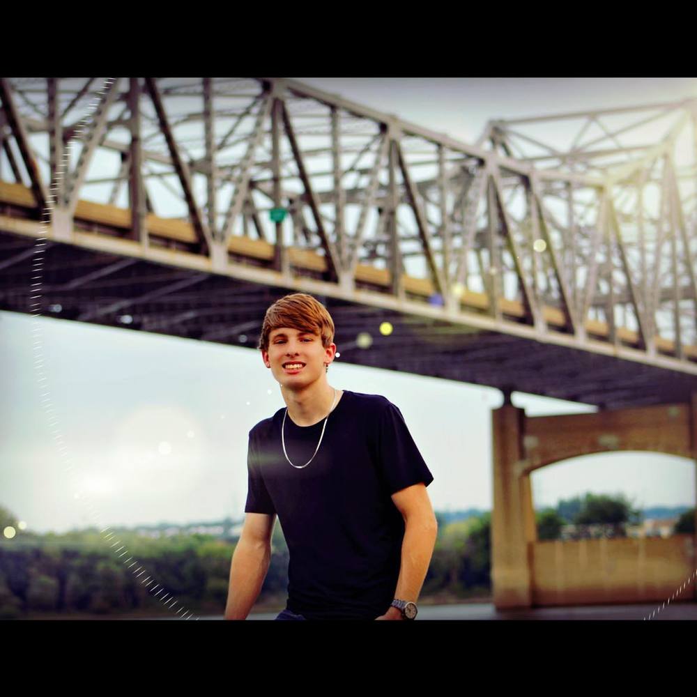 Meet your Posher, Mitchell